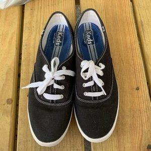 Black Keds